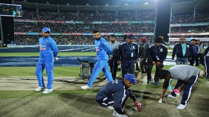 ಹೇರ್ ಡ್ರೈಯರ್, ಇಸ್ತ್ರಿ ಪೆಟ್ಟಿಗೆ..ಬಡ ಬಿಸಿಸಿಐಗೆ ಇಂಥಾ ದುಸ್ಥಿತಿ ಬರಬಾರ್ದಿತ್ತು! ಒಂದೊಂದು ಟ್ರೋಲು...