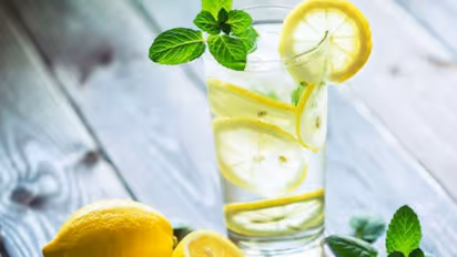 Health Tips: പതിവായി കുടിക്കാം നാരങ്ങാ വെള്ളം; അറിയാം ഈ ആരോഗ്യ ഗുണങ്ങള്...