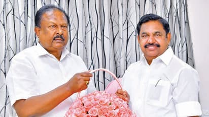 டவுன் பஸ் போல டேமேஜான கருப்பசாமி பாண்டியன்... அ.தி.மு.க - தி.மு.க.வுக்கு இடையில் மாறி மாறி தாவல்..!