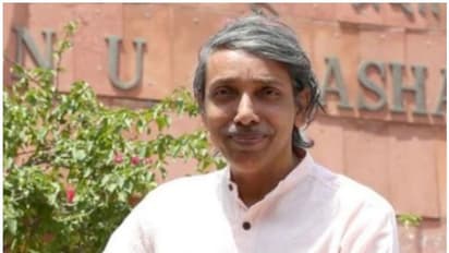 ജെഎൻയു: വിസിയെ മാറ്റില്ല, സെമസ്റ്റര് രജിസ്ട്രേഷൻ നീട്ടാൻ സാധ്യത; മൂന്ന് അധ്യാപകര് ഹൈക്കോടതിയിലേക്ക്