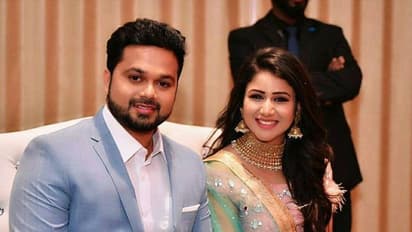 குழந்தை பிறந்த பின் அதிகரித்த நெருக்கம்! ஆல்யாவுடன் எடுத்து கொண்ட புகைப்படத்தை வெளியிட்ட சஞ்சீவ்!