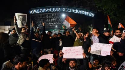 জেএনইউ কাণ্ডে অমিতের হস্তক্ষেপ, ইস্তফা দিলেন হস্টেল ওয়ার্ডেন