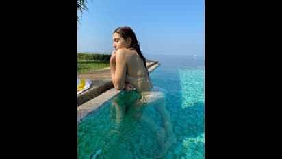 மல்லாக்கப் படுத்து தண்ணியில் மிதந்த பிரபல நடிகரின் மகள்.... தெறிக்கவிடும் ஹாட் வீடியோ....!