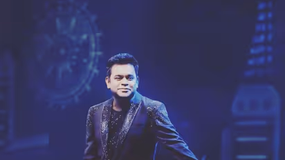 কঠিন সময় পেরিয়ে সেরার শিরোপা, উত্থান-পত্তনের মধ্যেই বাজিমাত রহমানের