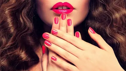 ನೀಟಾಗಿ ನೈಲ್ ಪಾಲೀಶ್ ಹಚ್ಚೋದು ಹೇಗೆ..? ಇಲ್ಲಿದೆ ಸುಲಭ ಟಿಪ್ಸ್