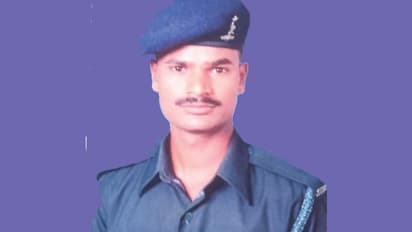 ಇಳಿಯುವಾಗ ರೈಲಿನಡಿ ಸಿಲುಕಿ ಯೋಧ ಸಾವು : ಸ್ವಗ್ರಾಮದಲ್ಲಿ ಅಂತಿಮ ಕ್ರಿಯೆ