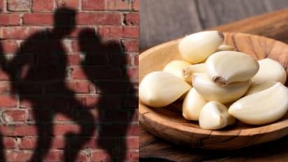 വെളുത്തുള്ളി മോഷ്ടിച്ചുവെന്നാരോപിച്ച് യുവാവിനെ ന​ഗ്നനാക്കി ക്രൂരമായി മർദ്ദിച്ചു