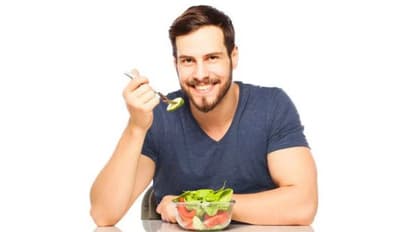 പുരുഷന്മാരുടെ ശ്രദ്ധയ്ക്ക്; ഈ 5 ഭക്ഷണങ്ങൾ കഴിക്കാറുണ്ടോ...?