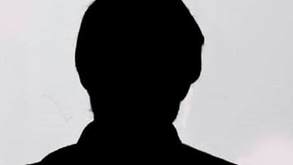 కుర్ర హీరో 'అతి..' ప్రాజెక్ట్ వదిలేసిన డైరెక్టర్..?