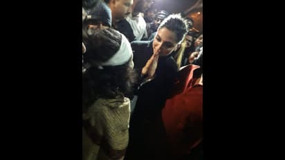 அந்த பாலிவுட் நடிகையை குறிவைத்த பாஜக தலைமை ...?? இனி என்ன பாடுபட போகிறாரோ அந்த நடிகை...!!