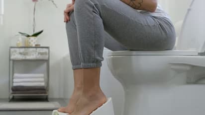 ദിവസവും ടോയ്‌ലറ്റിൽ 20 മിനിറ്റ് കൂടുതൽ മലവിസർജ്ജനത്തിന് ഇരിക്കുന്നവരുടെ ശ്രദ്ധയ്ക്ക്: ഡോക്ടർ പറയുന്നത്