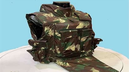 লাদাখ সীমান্তে এবার লালফৌজের মোকাবিলায় 'রক্ষাকবচ' হাজির  সেনার হাতে, রুখবে  আধুনিক মারণাস্ত্রের গুলিও