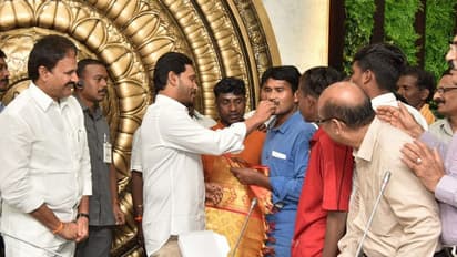 పాక్ చెరనుండి విడుదలైన మత్స్యకారులు... సీఎం జగన్ హామీల వర్షం