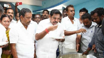 பள்ளி மாணவர்களுக்கு  அதிரடி பொங்கல் பரிசு !! எடப்பாடி அறிவிக்கப் போகும் புதிய திட்டம் !!