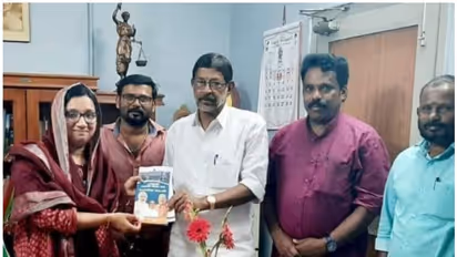 'ഞാൻ നേരിടുന്നത് കടുത്ത സൈബർ ആക്രമണം': അദീല അബ്ദുള്ള ഐഎഎസ് പൊലീസിൽ പരാതി നൽകി