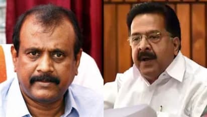 ചെന്നിത്തല ആഭ്യന്തര മന്ത്രിയായത് 'താക്കോൽദാന ശസ്ത്രക്രിയയിലൂടെ', വിമര്ശനവുമായി ടിപി സെൻകുമാര്