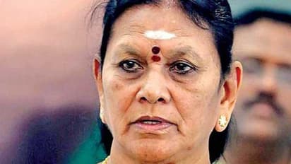 மாஜி மந்திரி சரோஜா கைது உறுதி.. திரும்பப் பெறப்பட்ட ஜாமீன் மனு..