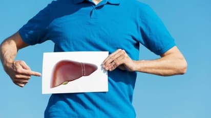 লিভার সিরোসিসের সমস্যায় ভুগছেন, ঝুঁকি কমাতে মেনে চলুন এই নিয়মগুলি