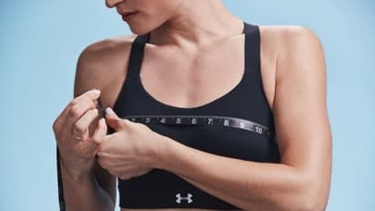 കണ്ണാടി നോക്കി കഴിക്കാം; തടി കുറയ്ക്കാന് പരീക്ഷിക്കാം ഈ അഞ്ച് വിചിത്രമാര്ഗങ്ങള്