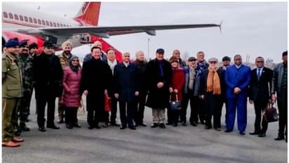 കശ്മീർ സന്ദർശനത്തിനെത്തിയ വിദേശ നയതന്ത്ര പ്രതിനിധികളുമായി കൂടിക്കാഴ്ച്ച; കോൺഗ്രസ് നേതാക്കൾക്ക് നോട്ടീസ്