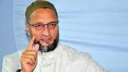 హైదరాబాదీలకు ఆధార్ నోటీసులు.. ఎంతమంది ముస్లింలు ఉన్నారంటూ అసదుద్దీన్ ఫైర్