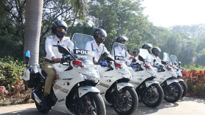 ಟ್ರಾಫಿಕ್ ಪೊಲೀಸರಿಗೆ ಹೊಸ ಮಾಡಿಫಿಕೇಶನ್ ಸುಜುಕಿ ಜಿಕ್ಸರ್ !