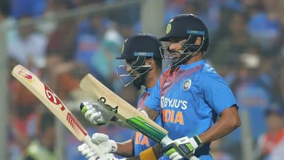 ஒருநாள் தொடரில் அவருதான் ராகுலுடன் தொடக்க வீரராக இறங்கணும்! சீனியர் வீரருக்கு ஆகாஷ் சோப்ரா ஆதரவு