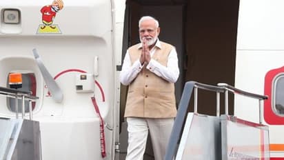 এক মঞ্চে মোদী-মমতা, জানুন প্রধানমন্ত্রীর কলকাতা সফরনামা