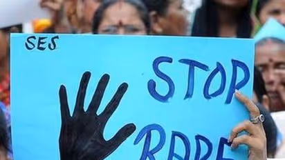 मां ने दवा खिलाकर नाबालिग लड़की को किया बेहोश, बेटे ने कई बार किया रेप, दोनों हुए गिरफ्तार