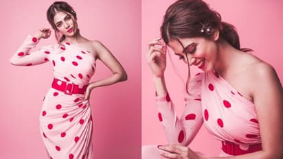 പിങ്കില് ട്വിറ്റര് ട്രെന്ഡിങ്ങില് തിളങ്ങി മാളവിക മോഹന്