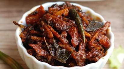 എന്താ രുചി, പാവയ്ക്ക അച്ചാർ തയ്യാറാക്കാം