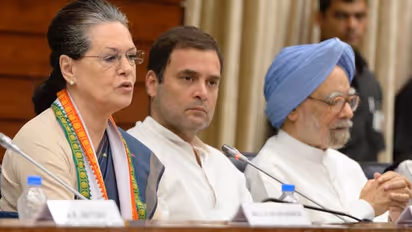 'നമുക്കിടയില്‍ ചിലരുടെ ഭാവം ഇപ്പോഴും മന്ത്രിമാരാണെന്നാ'; കോണ്‍ഗ്രസിനുള്ളില്‍ വീണ്ടും കലാപം