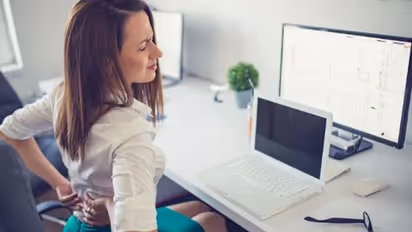 ദീർഘനേരം ഇരുന്ന് ജോലി ചെയ്താൽ ഈ ആരോഗ്യപ്രശ്നങ്ങളുണ്ടാകാം