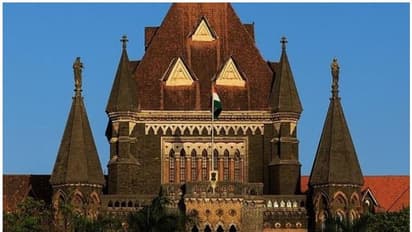 സിനിമയില് അഭിനയിക്കാനായി 38 വര്ഷം മുമ്പ് അമ്മ ഉപേക്ഷിച്ചു; 1.5 കോടി നഷ്ടപരിഹാരം ആവശ്യപ്പെട്ട് മകന്