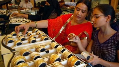 Gold Rate Today : സംസ്ഥാനത്ത് സ്വർണവില വീണ്ടും കുതിച്ചുയർന്നു, 400 രൂപയുടെ വർധന