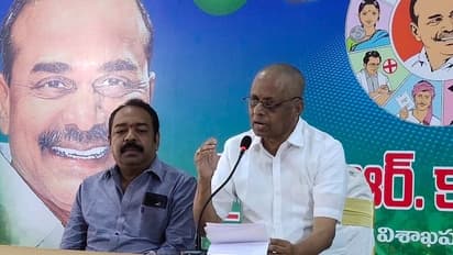 ఆ సాయానికి రిటర్న్ గిఫ్టే స్థానికసంస్థల ఎన్నికల వాయిదా: నిమ్మగడ్డపై దాడి ఫైర్