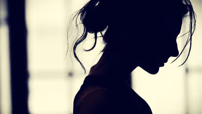 26 வயது சீரியல் நடிகை தூக்கிட்டு தற்கொலை! கதறி அழும் பெற்றோர்!