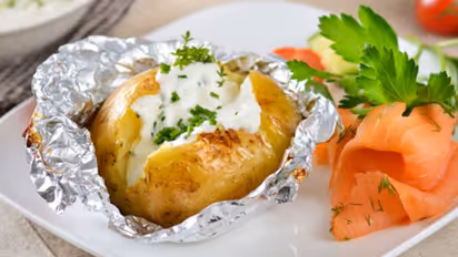 അലുമിനിയം ഫോയിലില് പൊതിഞ്ഞ ഭക്ഷണം അരുത്; കാരണം അറിയൂ...