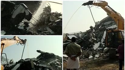 ശ്വാസം മുട്ടി മരട്: പൊടിശല്യം കുറയ്ക്കാൻ വെള്ളം തളിച്ചു തുടങ്ങി; ആരോഗ്യപ്രശ്നങ്ങൾ പരിഹരിക്കാൻ മെഡിക്കൽ ക്യാമ്പ്