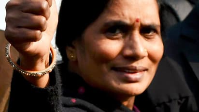 'আজ আমার বড়দিন', মৃদু হলেও অবশেষে হাসি ফুটল নির্ভয়ার মায়ের মুখে