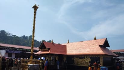 ശബരിമലയിൽ ദർശനത്തിന് അനുവാദം നൽകുന്നതിനെതിരെ അയ്യപ്പ സേവാ സമാജം ഹൈക്കോടതിയിൽ