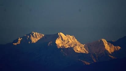 ঘুরে আসুন ছবির মতো সুন্দর পাহাড়ি গ্রাম ছোটা মাঙ্গওয়া