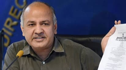 केजरीवाल सरकार का बड़ा ऐलान: दिल्ली की सभी यूनिवर्सिटी की परीक्षाएं रद्द, बच्चों की जान से कोई समझौता नहीं