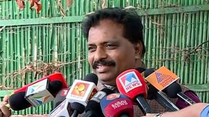 ' മുല്ലപ്പള്ളി മാറുമ്പോള് മാറാം, അല്ലെങ്കില് ഹൈക്കമാന്റ് പറയട്ടെ'; ഇരട്ടപ്പദവിയില് കൊടിക്കുന്നില് സുരേഷ്