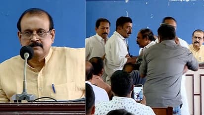 പ്രസ്ക്ലബിൽ മാധ്യമപ്രവര്ത്തകനെ ഭീഷണിപ്പെടുത്തിയ സംഭവം; സെൻകുമാറിനെതിരെ കേസെടുത്തു