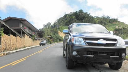 ರಸ್ತೆ ಬದಿಯಲ್ಲಿ ವಾಹನ ನಿಲ್ಲಿಸಿ ಫೋನ್ ಮೂಲಕ ಮಾತನಾಡಿದರೂ ಬೀಳುತ್ತೆ ಫೈನ್!