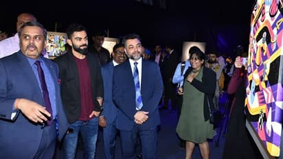 বৃহস্পতিবার শিরোনামে কোন কোন তারকা, রইল বলিউডের হাঁড়ির খবর