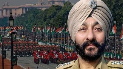 'സാറേ, ഇതൊരു കളിയാണ്, കളിയുടെ രസം കളയരുത്' ദേവീന്ദർ സിങ് അറസ്റ്റിനു മുമ്പ് ഡിഐജിയോട് പറഞ്ഞത് ഇങ്ങനെ