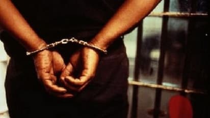 దారుణం:భార్య, పిల్లలను హత్య చేసి ఆత్మహత్యాయత్నం చేసిన కానిస్టేబుల్