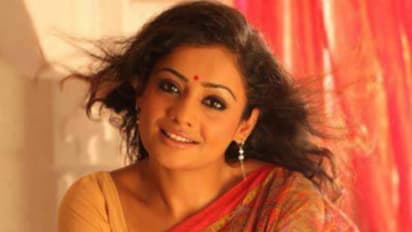 "அவரை முழுசா நம்பினேன்"... "மற்ற நடிகைகளுக்காக என்னை ஏமாற்றிவிட்டார்"... பிரபல நடிகையின் பகீர் குற்றச்சாட்டு...!